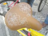 Sie müssen ganz einfach das Radfahren auf einem so schönen Sattel zu genießen:)